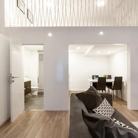 Modern Stylish Loft Next To New York Palace Budapest